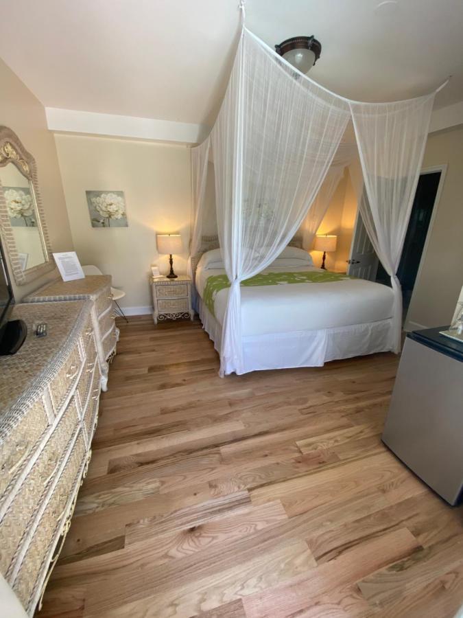 Bed and Breakfast Duval Gardens Ки-Уэст Экстерьер фото