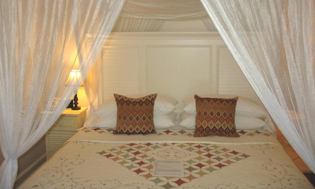 Bed and Breakfast Duval Gardens Ки-Уэст Номер фото